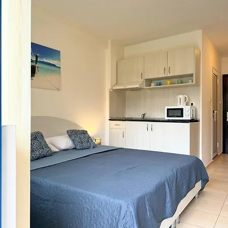 Apartman Studio In Club Jasmine For 3 Guests & Free Parking Napospart