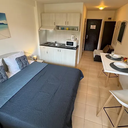 Studio In Club Jasmine For 3 Guests & Free Parking * Napospart