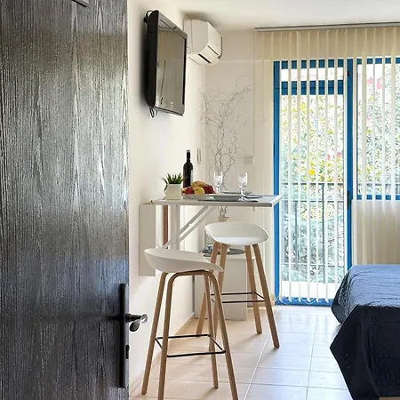 Studio In Club Jasmine For 3 Guests & Free Parking Napospart