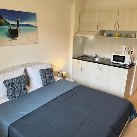 Studio In Club Jasmine For 3 Guests & Free Parking Sunny Beach