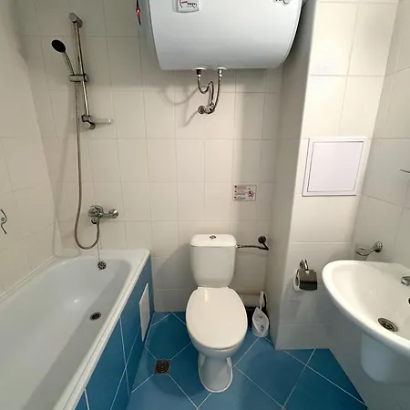 Studio In Club Jasmine For 3 Guests & Free Parking Appartamento *