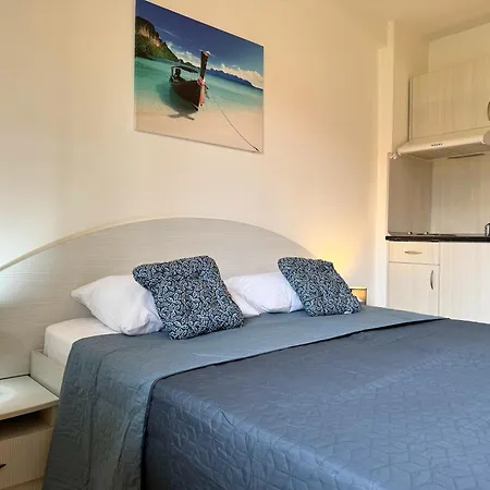 Studio In Club Jasmine For 3 Guests & Free Parking Sunny Beach